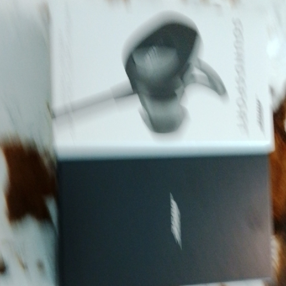 Bose SoundSport Wireless Earbuds - Dark Gray - Picture 10 of 10